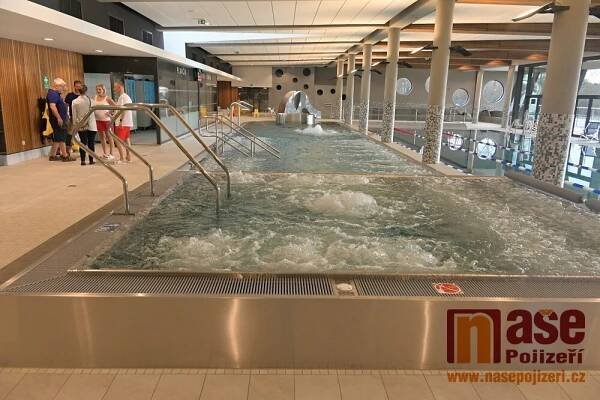 Fotogalerie - Vrchlabí má svoje aquacentrum. Přišlo na 200 milionů - Naše Pojizeří