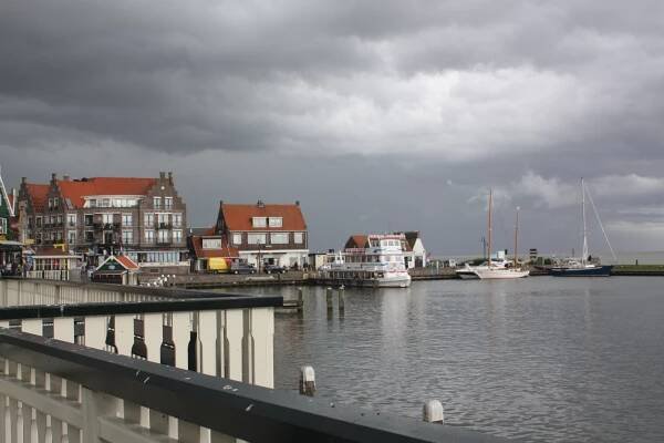 Rainy Holland – The Family Traveler