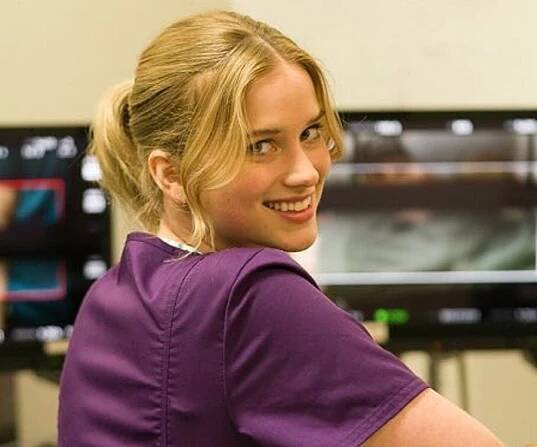 Elizabeth Lail