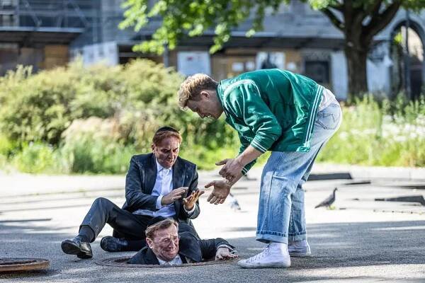 Wojciech Mecwaldowski, Paweł Wilczak, Michał Balicki - Edukacja XD - Jak sprzedałem Polskę Żydom - Z filmu