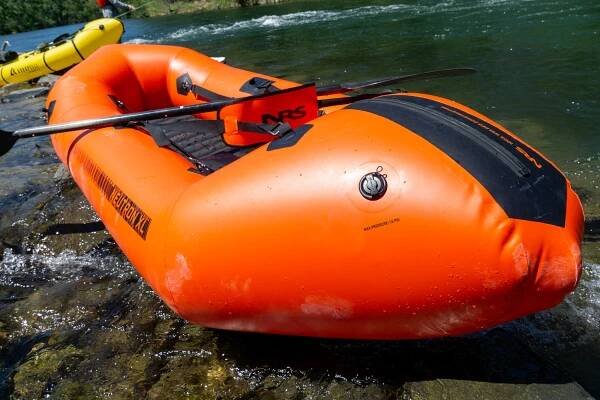 A look at the rear of the NRS Neutron packraft detailing the TiZip opening