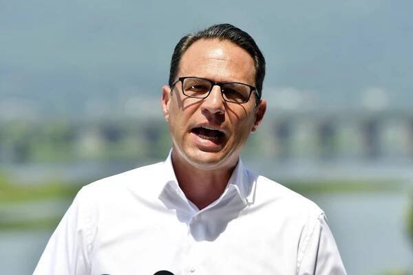 EPA awards $4.3 billion to fund projects in 30 states to reduce climate pollution