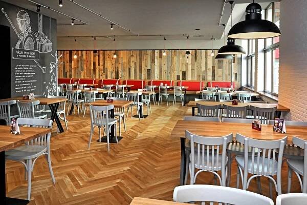Největší restaurace v Letňanech Srdcovka Skleník 