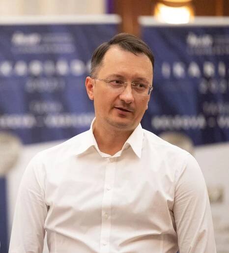 Spisovateľ  Jozef Karika.