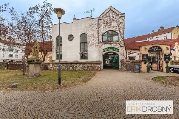 pronájem – KP Pardubice / pasáž sv. Jana | Erik Drobný - realitní makléř Pardubice
