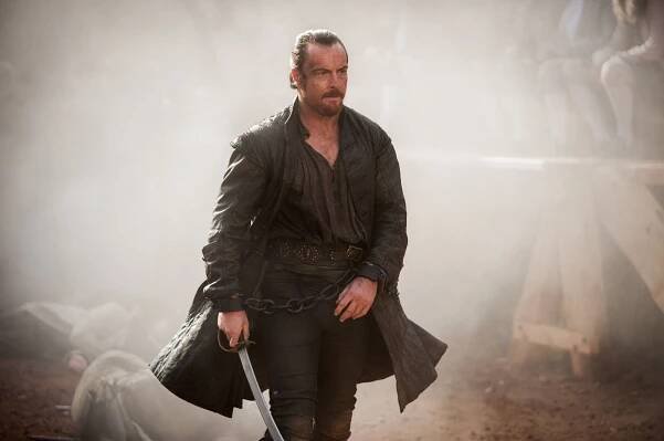 Pod černou vlajkou - Krvavý soud - Z filmu - Toby Stephens