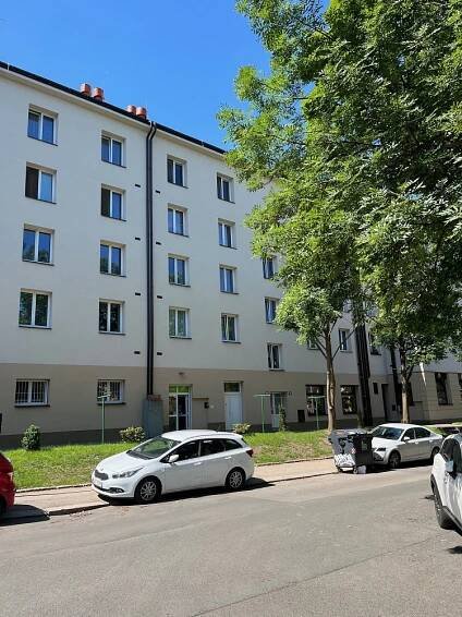 Prodej Byt 2+1, Průběžná, Praha 10 - Strašnice