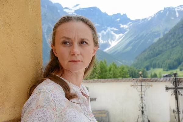 Země zločinu - Smrt za noci svatojánské (E07) (2016) | Galerie - Z epizody | ČSFD.cz