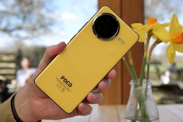 Poco F7 Ultra review: it’s the best Poco phone I’ve used - AIVAnet