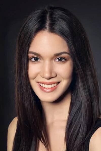 Hazal Subaşı herečka