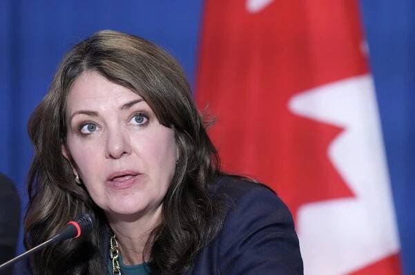 Smith opposes blocking energy exports to U.S. but Ford wants to keep option open