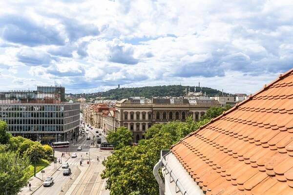 Prodej bytu 2+kk 70 m², Karlovo náměstí, Praha, Praha