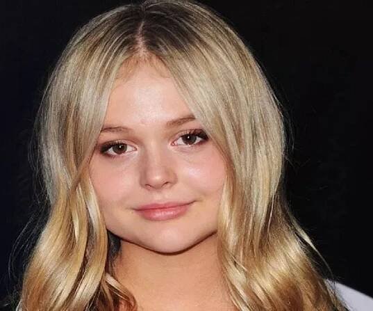 Emily Alyn Lind Biography - Facts, Childhood, Family Life of Child Actress, Singer