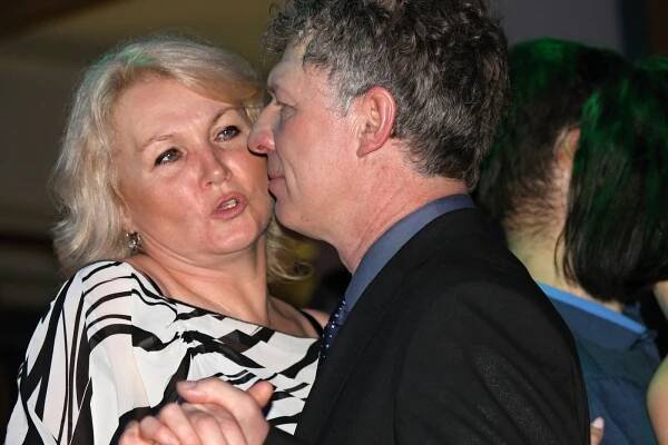 OBRAZEM: Olga Šípková a Marek Dědík zatančili na votickém plese