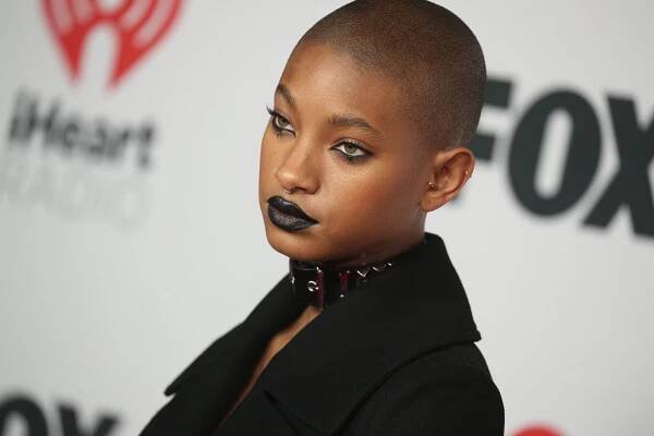 Expres Top: Willow Smith je k nezastavení - Expres FM