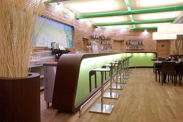 Realizace interiérů restaurací, škol a jiných veřejných prostor | BV studio