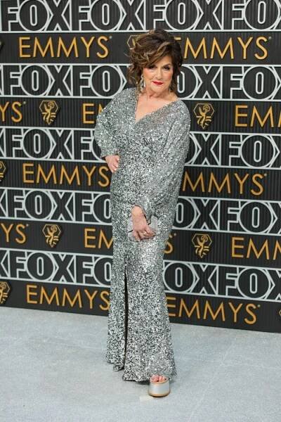 emmys-awards-best-dressed-celebrities-2023 caroline aaron