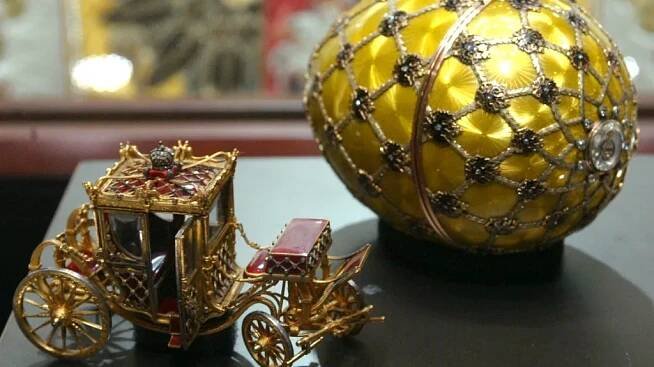 Značku Fabergé proslavila nejdražší vejce, vlastní ji opět Rus