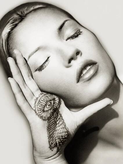 Albert Watson: Legendary Photographer of Fashion and Celebrity | PetaPixel
