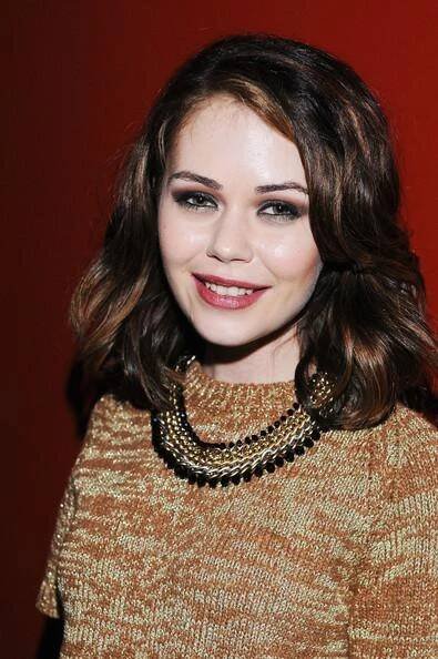 Alexis Dziena