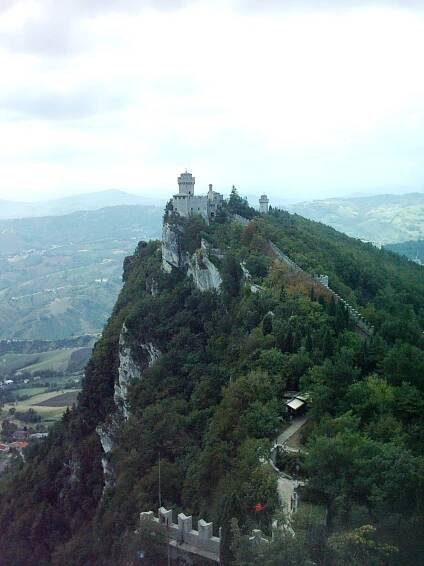Soubor:San Marino La Cesta o Fratta.jpg – Wikipedie
