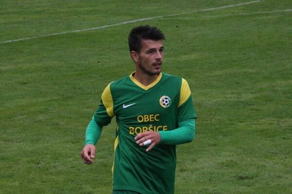 Podívejte se: Tři tyčky, tři góly. Osvětimany otočily domácí derby s Boršicemi