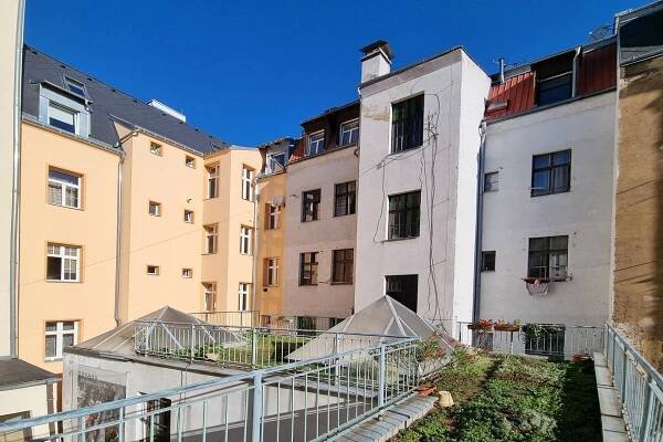 Prodej bytu 3+1, 75 m², Karlovy Vary, ul. Západní 11 - Vladimír Růžička - realitní makléř pro Karlovy Vary, Sokolov a Cheb