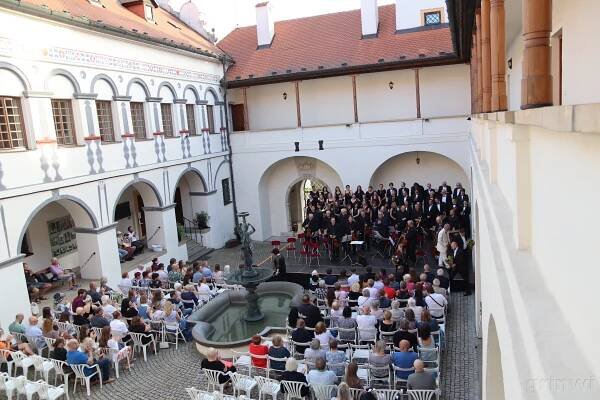 Smíšený pěvecký sbor Rastislav Blansko - Koncert z řady RASTISLAV 160 - Blansko, Mozartova Korunovační
