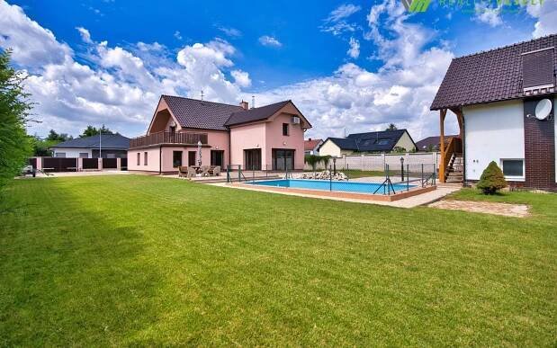 Ostatní, Lužice, 190 m²
