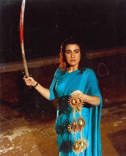 Amrita Singh : Net Worth, Height, Weight, Age, Affairs, Wiki, Facts and Figures 11