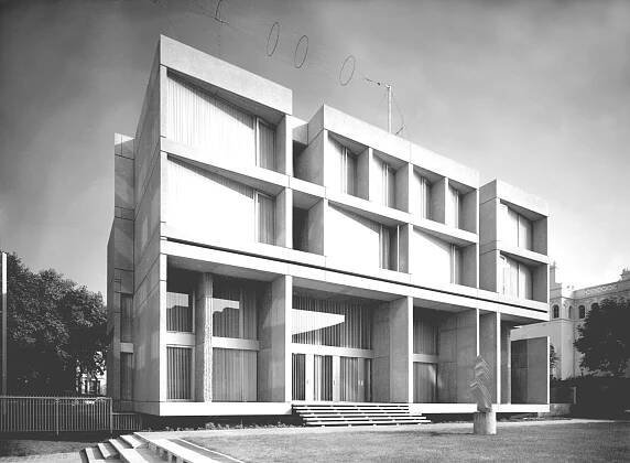 Fakulta architektury slaví 40 let. Výstava představuje to nejlepší, co na její půdě vzniklo