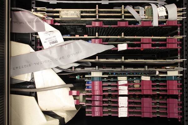 File:PDP-11-34 unibus slots.jpg - Wikimedia Commons