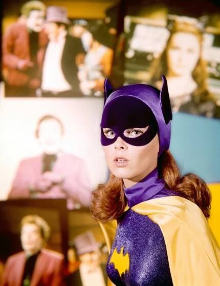 yvonne-craig-as-batgirl