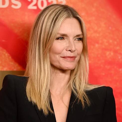 Michelle Pfeiffer Joins the Make-Up-Free Selfie Club at 65