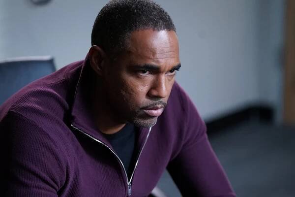Station 19 - Musíme si promluvit - Z filmu - Jason George