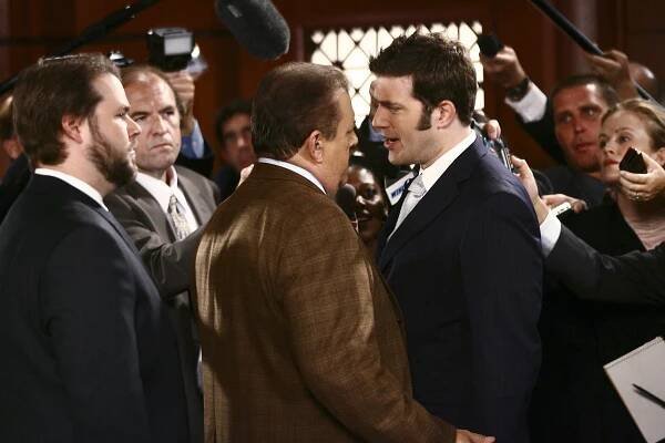 Kauzy z Bostonu - Hledám Shirley. Zn.: Zoufale - Z filmu - Tyler Labine, Craig Bierko