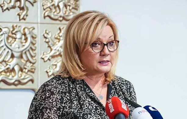 Dozvuky zaklekávání: Schillerová si myje ruce. Nepřísluší mi to hodnotit – Neovlivní – investigativní deník o vlivu a lidech