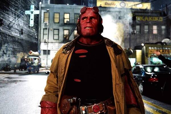 HELLBOY II: THE GOLDEN ARMY, (aka HELLBOY 2), Ron Perlman (left), 2008. ©Universal/courtesy Everett