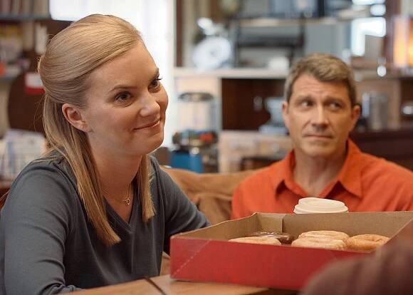 Follow Me to Daisy Hills - Z filmu - Cindy Busby
