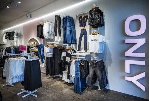 Ve Fashion Aréně otevřela svůj první outletový obchod v ČR značka ONLY