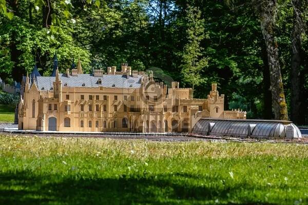 Objevte Zámek Lednice – Perlu UNESCO a Jižní Moravy | Jiří Vaníček