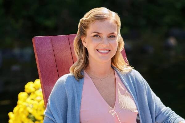 Cindy Busby
