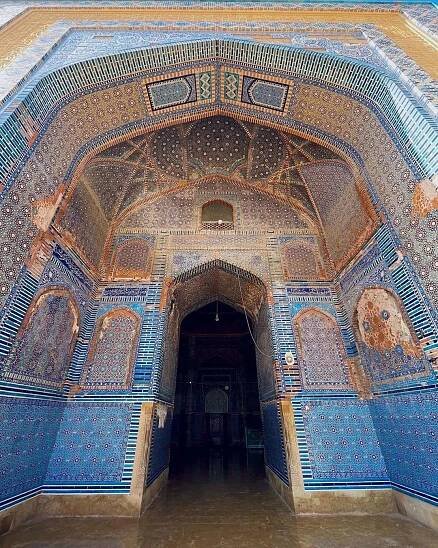 A Mosque in Thatta (Sindh) - with gratitude, from Shah Jahan