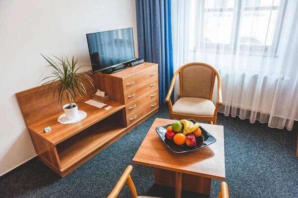 HOTEL U ČESKÉ KORUNY, Hradec Králové | Hotel.cz