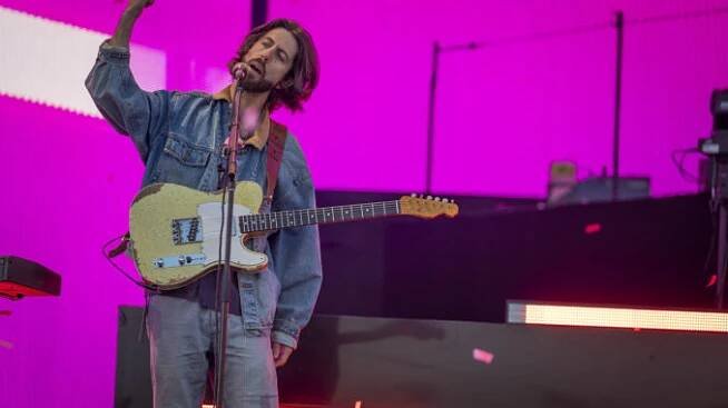Foto: Imagine Dragons a Declan McKenna, 11. 6. 2025, Letiště Letňany, Praha – MonsterMusic