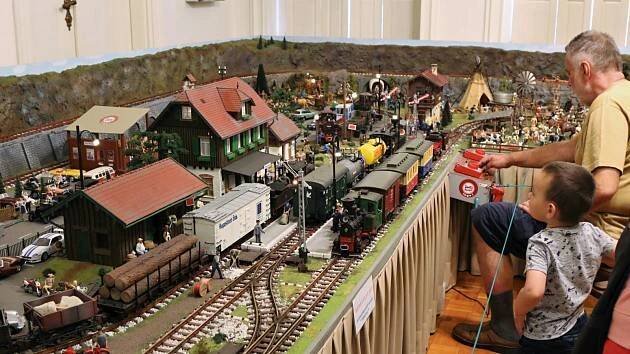 FOTO: Na zámku v Trmicích potěší milovníky modelové železnice