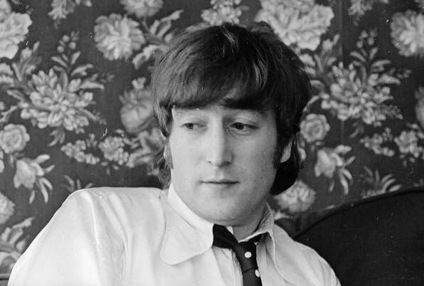 John Lennon vyzval Američanov za pokrytecké pobúrenie nad 1 Album Beatles