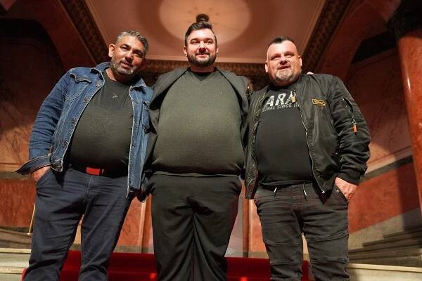 Slavnostní premiéra komedie Invalida. V delegaci nechyběli Gregor Hološka, Zdeněk Godla či Majk Spirit | Červenýkoberec.cz