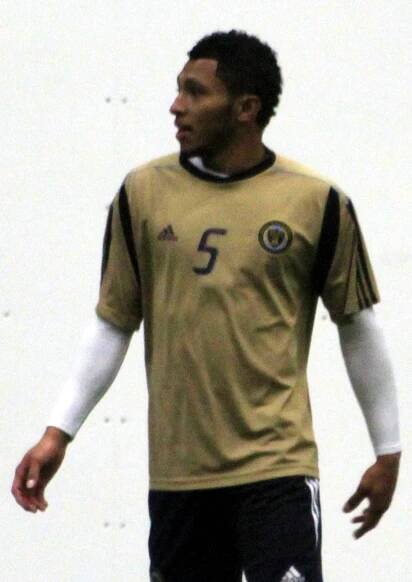 Carlos Valdés (footballer)