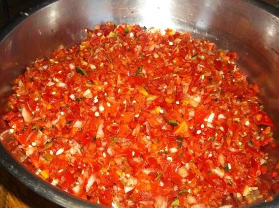 make sri racha2